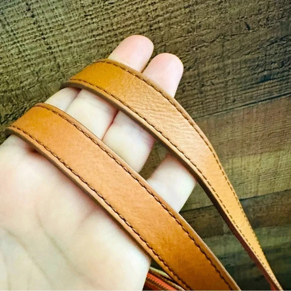 Fossil Sydney Large Stripped Tote - Picture 8 of 9